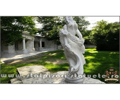 Statuetă domnița cu flori, alb marmorat, model S50.