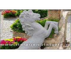 Statuetă căluț mediu, alb marmorat, model S37.