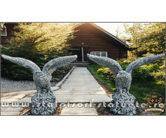 Set statuete vulturi pe stâncă, gri patinat, model S35.