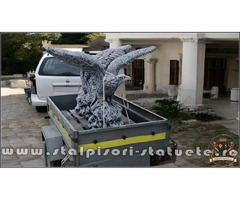 Set statuete vulturi pe stâncă, gri patinat, model S35.