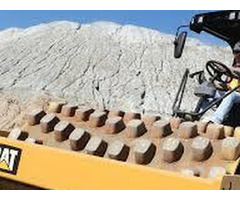 Inchiriez compactor cu picior de oaie
