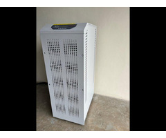 UPS Effekta Pegasus trifazat 10kWA  8Kw