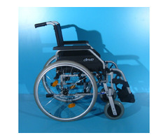 Scaun cu rotile din aluminiu Drive  latime sezut 42 cm