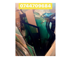 Parbrize lunete geamuri usi complete jcb