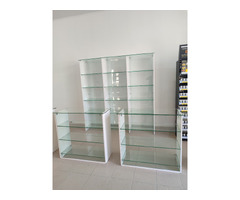 Rafturi, vitrine, tejghele, mobilier magazin