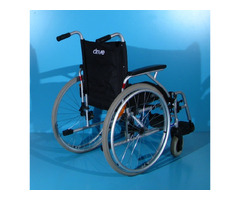 Scaun cu rotile Drive   latime sezut 45 cm