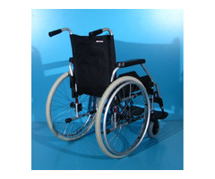 Scaun cu rotile - Meyra   latime sezut 43 cm