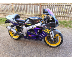 SUZUKI GSXR 600 ! stare FOARTE BUNA