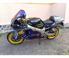 SUZUKI GSXR 600 ! stare FOARTE BUNA