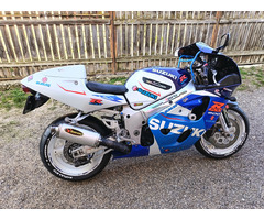 SUZUKI GSXR 600 ! ca NOU