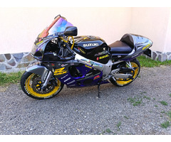 SUZUKI GSXR 600 ! stare FOARTE BUNA
