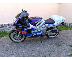 SUZUKI GSXR 600 ! ca NOU