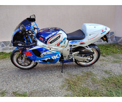 SUZUKI GSXR 600 ! ca NOU