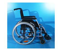 Scaun cu rotile Meyra - sezut 43 cm
