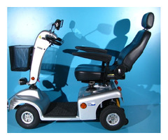 Scuter electric pentru batrani-Shoprider cu 6km/h