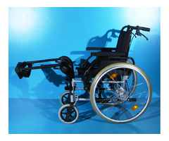 Scaun cu rotile Breezy - latime sezut 43 cm