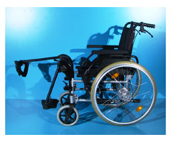 Scaun cu rotile Breezy - latime sezut 43 cm